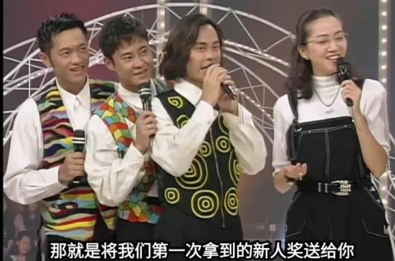 女明星名字带鸿字_女明星鸿_红女明星