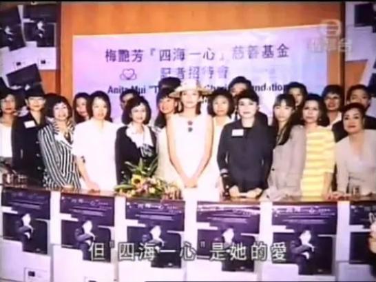 女明星名字带鸿字_女明星鸿_红女明星