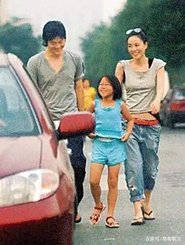娱乐圈离婚套路分析_明星离婚先辟谣再官宣_又一对明星离婚互爆黑料,